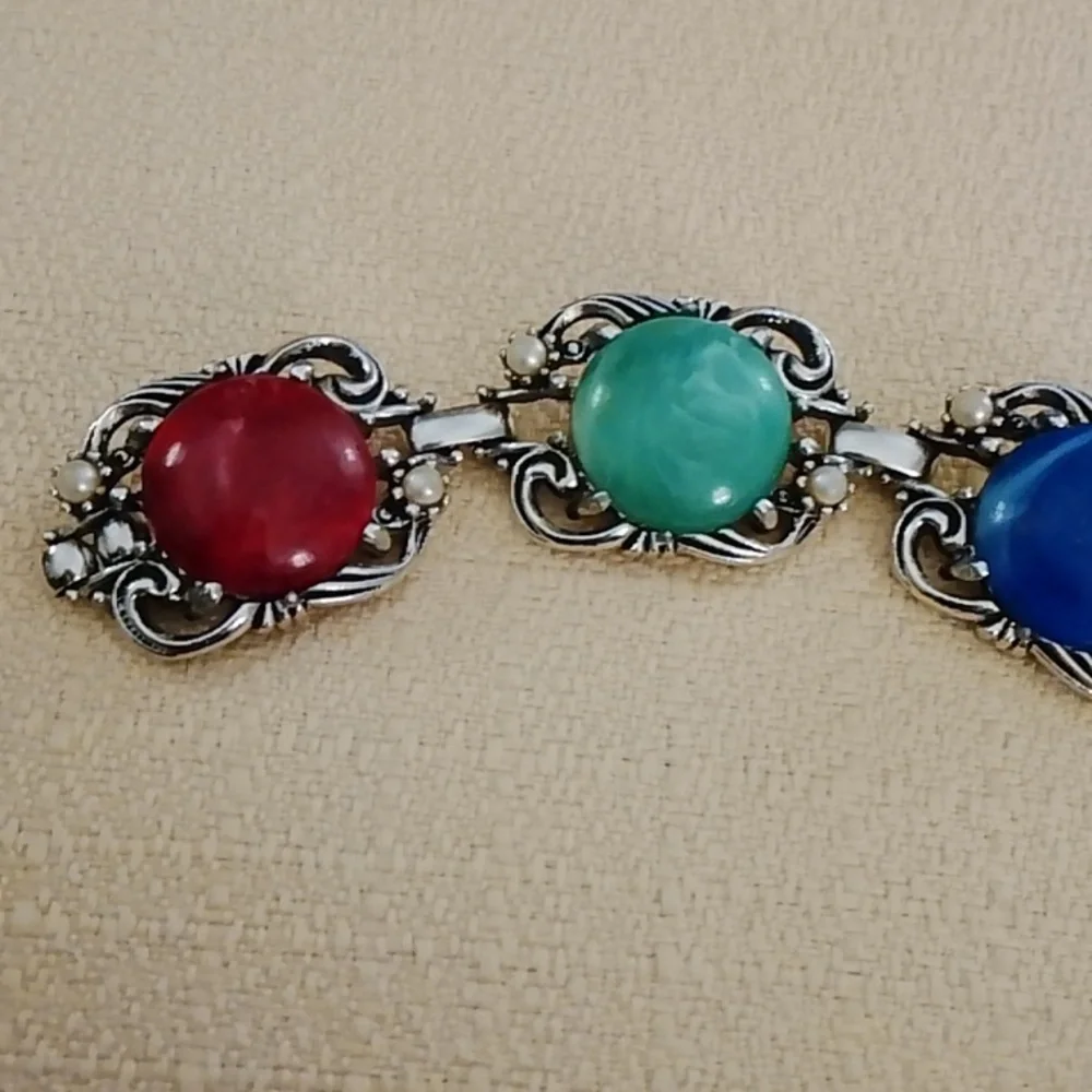 Elegant Multi-Color Stone Bracelet - Picture 16 of 16
